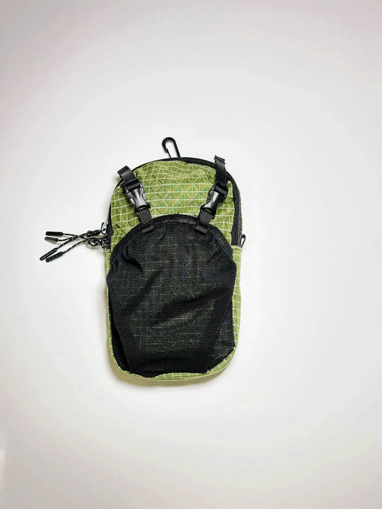 Water-Resistant Crossbody Sling Bag – Multi-Pocket Shoulder Bag with Bottle Hook for Travel, Daily Use & Outdoor