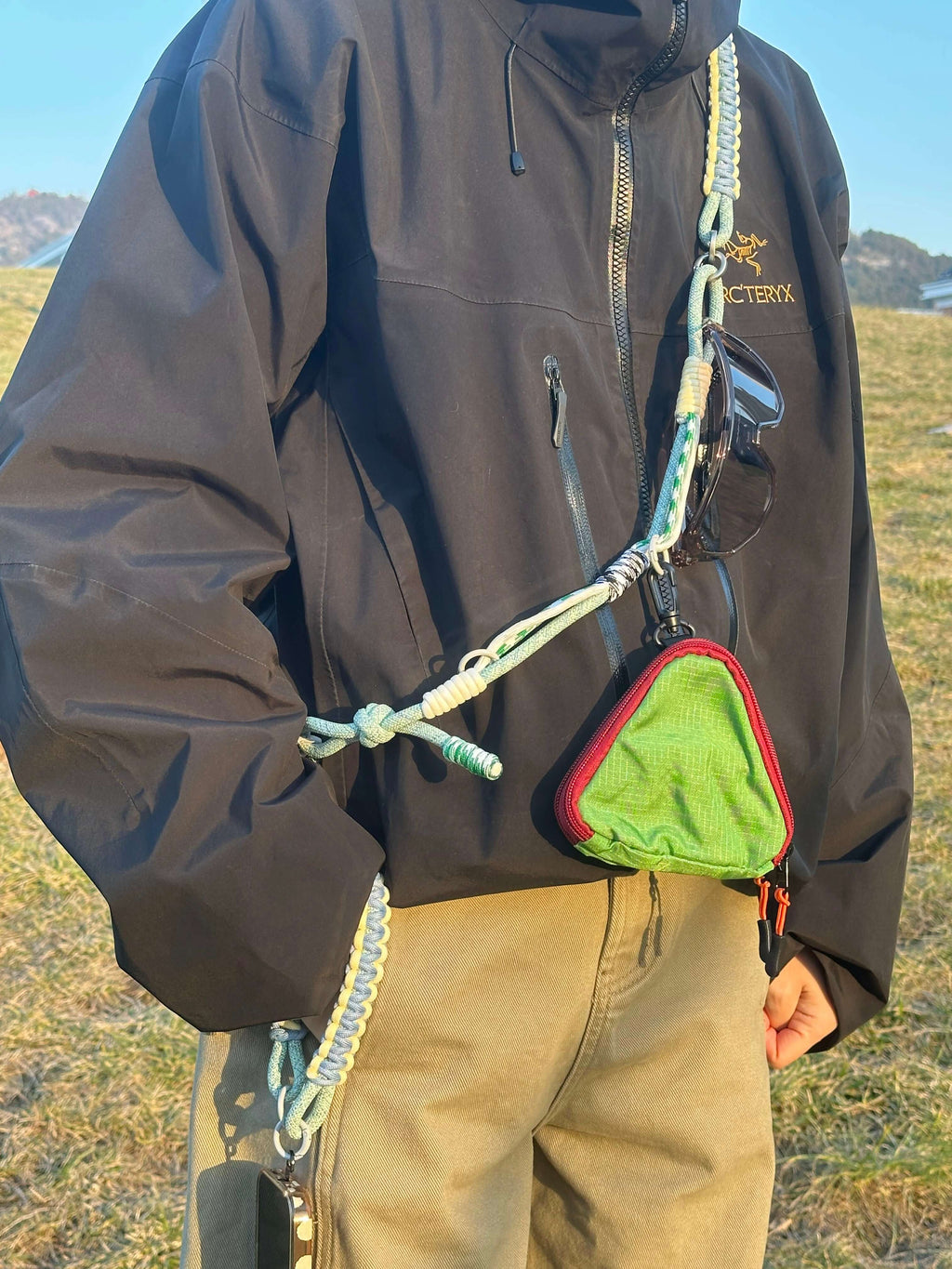 Waterproof Lightweight Crossbody Bag – Unisex Triangle Chest Pack for Hiking, Travel & Outdoor ActivitiesWaterproof Lightweight Crossbody Bag – Unisex Triangle Chest Pack for Hiking, Travel & Outdoor Activities