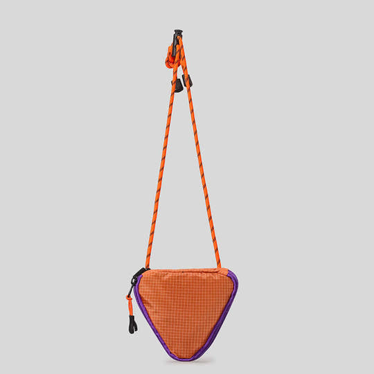 Waterproof Lightweight Crossbody Bag – Unisex Triangle Chest Pack for Hiking, Travel & Outdoor ActivitiesWaterproof Lightweight Crossbody Bag – Unisex Triangle Chest Pack for Hiking, Travel & Outdoor Activities