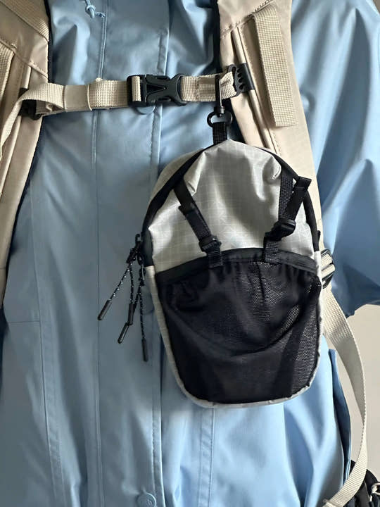 Water-Resistant Crossbody Sling Bag – Multi-Pocket Shoulder Bag with Bottle Hook for Travel, Daily Use & Outdoor